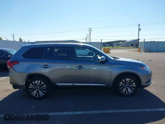 2019 Mitsubishi Outlander ES с VIN JA4AZ3A35KJ002287, выставлен на аукционе IAAI как лот 42815580 с пробегом 43 637 миль миль и . История ставок и продаж доступна на DreamBid. Изображение 12.