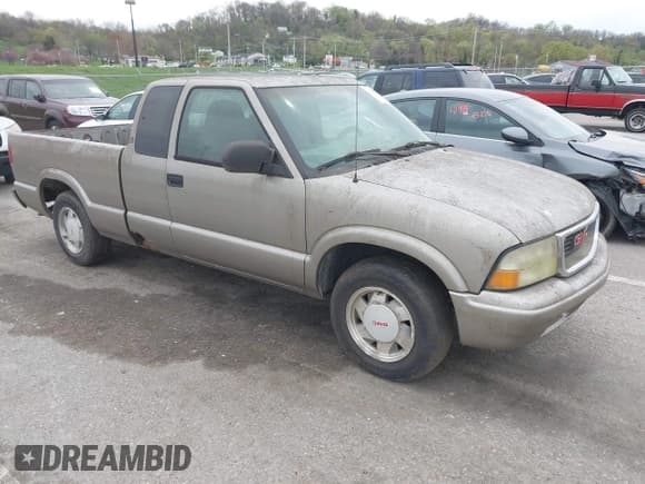 ✅ 2003 GMC Sonoma SLS • VIN: 1GTCS19X838182906 • Lot: 41986178. Wystawiony na IAAI z przebiegiem Nie podano. Bezpłatny archiwum sprzedaży aukcyjnych z USA i szczegółowy raport historii pojazdu na DreamBid. Zdjęcie 1.