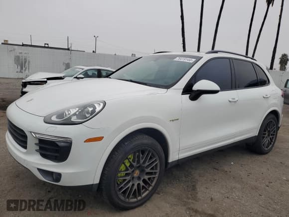 ✅ 2017 Porsche Cayenne S E-Hybrid • VIN: WP1AE2A2XHLA75671 • Lot: 76419144. Listed on Copart with 98,898 mi. Free auction sales archive from the USA and detailed vehicle history report at DreamBid. Image 1.