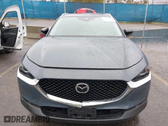 ✅ 2023 Mazda CX-30 Premium • VIN: 3MVDMBDYXPM556775 • Lot: 43704985. Wystawiony na IAAI z przebiegiem 13 700 mil. Bezpłatny archiwum sprzedaży aukcyjnych z USA i szczegółowy raport historii pojazdu na DreamBid. Zdjęcie 12.