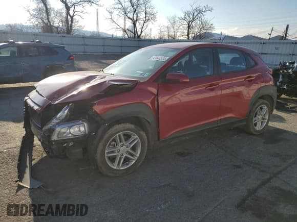 ✅ 2021 Hyundai Kona SE • VIN: KM8K12AA4MU641204 • Лот: 42646504. Опубликован ранее на Copart с пробегом 78 320 миль. Бесплатный доступ к архиву аукционных продаж из США и подробный отчёт об истории автомобиля на DreamBid. Изображение 1.