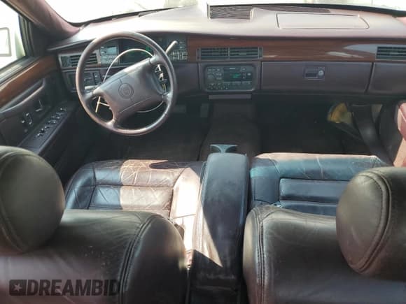 ✅ 1996 Cadillac DeVille • VIN: 1G6KD52Y0TU304801 • Lot: 59718265. Listed on Copart with 144,086 mi. Free auction sales archive from the USA and detailed vehicle history report at DreamBid. Image 8.