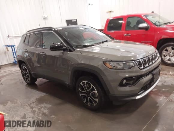 ✅ 2023 Jeep Compass Limited • VIN: 3C4NJDCN1PT524479 • Lot: 41955772. Wystawiony na IAAI z przebiegiem 40 125 mil. Bezpłatny archiwum sprzedaży aukcyjnych z USA i szczegółowy raport historii pojazdu na DreamBid. Zdjęcie 1.