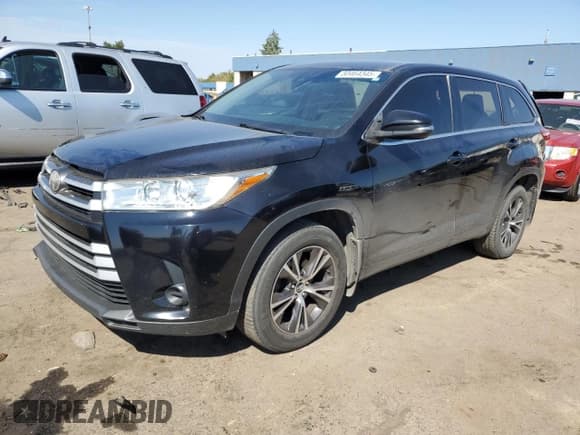 ✅ 2017 Toyota Highlander LE • VIN: 5TDBZRFHXHS398889 • Лот: 80464345. Опубликован ранее на Copart с пробегом 90 031 миль. Бесплатный доступ к архиву аукционных продаж из США и подробный отчёт об истории автомобиля на DreamBid. Изображение 1.