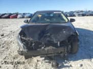 ✅ 2019 Toyota Corolla LE • VIN: 2T1BURHE7KC155798 • Lot: 82384085. Wystawiony na Copart z przebiegiem 49 971 mil. Bezpłatny archiwum sprzedaży aukcyjnych z USA i szczegółowy raport historii pojazdu na DreamBid. Zdjęcie 5.