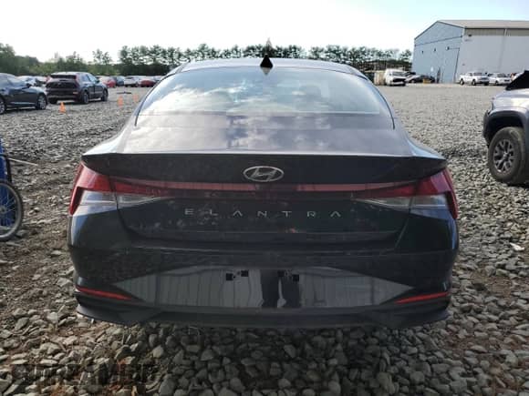 ✅ 2022 Hyundai Elantra SEL • VIN: KMHLM4AG0NU221016 • Lot: 65161185. Listed on Copart with 38,634 mi. Free auction sales archive from the USA and detailed vehicle history report at DreamBid. Image 6.