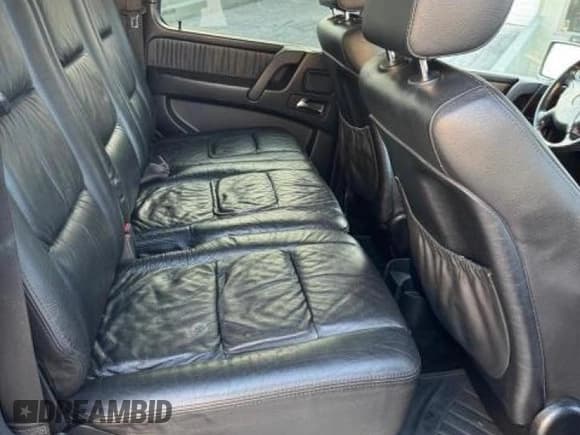 ✅ 2003 Mercedes-Benz G 500 • VIN: WDCYR49E33X140998 • Лот: 88914945. Опубликован ранее на Copart с пробегом 84 737 миль. Бесплатный доступ к архиву аукционных продаж из США и подробный отчёт об истории автомобиля на DreamBid. Изображение 6.