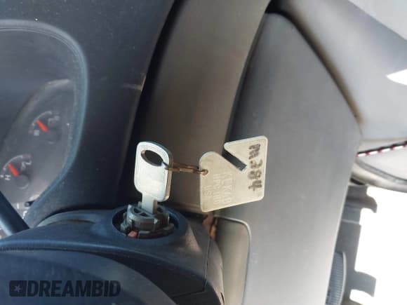 ✅ 2002 Ford Econoline Cargo Commercial • VIN: 1FTSE34L42HA68421 • Lot: 43348323. Wystawiony na IAAI z przebiegiem 185 612 mil. Bezpłatny archiwum sprzedaży aukcyjnych z USA i szczegółowy raport historii pojazdu na DreamBid. Zdjęcie 11.