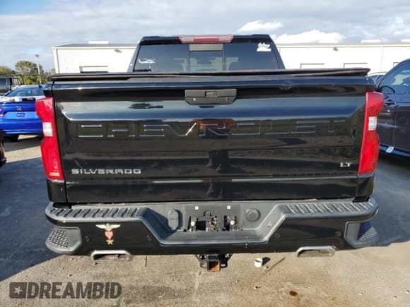 ✅ 2020 Chevrolet Silverado 1500 LT Trail Boss • VIN: 3GCPYFED4LG234969 • Lot: 81431404. Wystawiony na Copart z przebiegiem 80 172 mil. Bezpłatny archiwum sprzedaży aukcyjnych z USA i szczegółowy raport historii pojazdu na DreamBid. Zdjęcie 6.