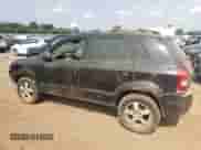 2005 Hyundai Tucson GL z VIN KM8JM12BX5U075930, wystawiony jako Copart lot #67500484 z przebiegiem 141 028 mil mil oraz Szkoda całkowita • Salvage title. Historia ofert i sprzedaży dostępna na DreamBid. Obrazek 2.