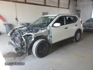 ✅ 2018 Nissan Rogue S • VIN: 5N1AT2MV9JC716808 • Лот: 68998605. Опубликован ранее на Copart с пробегом 98 099 миль. Бесплатный доступ к архиву аукционных продаж из США и подробный отчёт об истории автомобиля на DreamBid. Изображение 1.