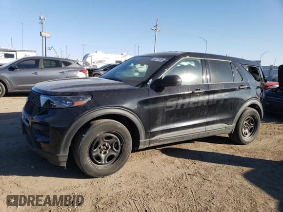 ✅ 2024 Ford Police Interceptor Utility • VIN: 1FM5K8AB3RGA47666 • Lot: 43371865. Wystawiony na Copart z przebiegiem 7 056 mil. Bezpłatny archiwum sprzedaży aukcyjnych z USA i szczegółowy raport historii pojazdu na DreamBid. Zdjęcie 1.