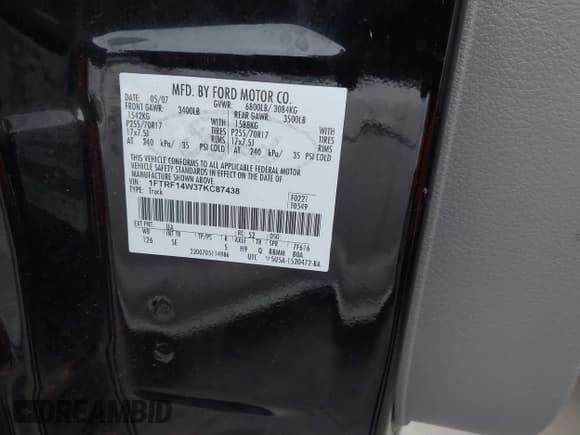 ✅ 2007 Ford F-150 XL • VIN: 1FTRF14W37KC87438 • Lot: 43861014. Wystawiony na IAAI z przebiegiem 125 090 mil. Bezpłatny archiwum sprzedaży aukcyjnych z USA i szczegółowy raport historii pojazdu na DreamBid. Zdjęcie 9.