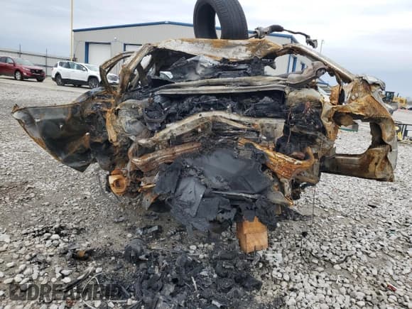 ✅ 2017 Lincoln MKZ Reserve • VIN: 3LN6L5F98HR659763 • Lot: 51602515. Wystawiony na Copart z przebiegiem Nie podano. Bezpłatny archiwum sprzedaży aukcyjnych z USA i szczegółowy raport historii pojazdu na DreamBid. Zdjęcie 5.