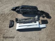 ✅ 2024 Land Rover Defender X-Dynamic SE • VIN: SALE2FEU3R2260014 • Lot: 87396005. Listed on Copart with 37,273 mi. Free auction sales archive from the USA and detailed vehicle history report at DreamBid. Image 13.