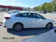 2018 Hyundai Sonata SE с VIN 5NPE24AF8JH645882, выставлен на аукционе IAAI как лот 43357927 с пробегом 93 648 миль миль и . История ставок и продаж доступна на DreamBid. Изображение 13.