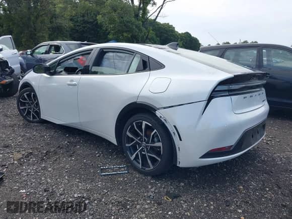 2024 Toyota Prius SE with VIN JTDACACU2R3024408, listed as a IAAI auction lot 43114921 with 18,724 mi miles and . Bid and sale history available at DreamBid. Image 3.