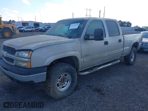 ✅ 2004 Chevrolet Silverado 2500 LS • VIN: 1GCGK23U14F160992 • Лот: 43744481. Опубликован ранее на IAAI с пробегом 252 084 миль. Бесплатный доступ к архиву аукционных продаж из США и подробный отчёт об истории автомобиля на DreamBid. Изображение 16.