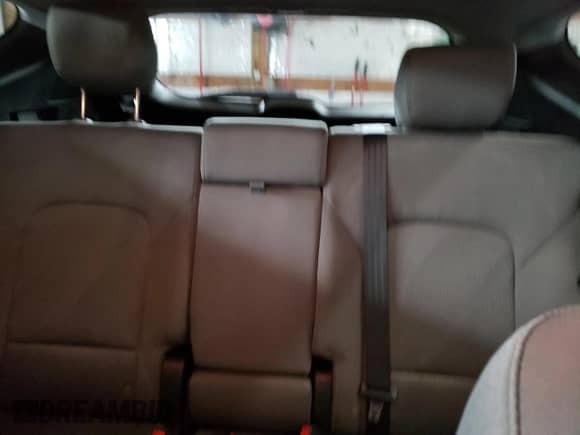 ✅ 2018 Hyundai Santa Fe 2.4L • VIN: 5NMZU3LB7JH101659 • Lot: 71634882. Wystawiony na Copart z przebiegiem 90 025 mil mil. Skorzystaj z bezpłatnego archiwum sprzedaży aukcyjnych z USA i zobacz szczegółowy raport historii pojazdu na DreamBid. Zdjęcie 10.