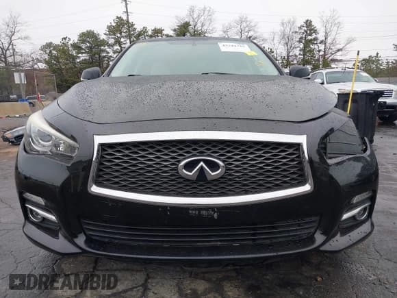 ✅ 2017 Infiniti Q50 Signature Edition • VIN: JN1EV7AR7HM840362 • Lot: 43744755. Listed on IAAI with 51,392 mi. Free auction sales archive from the USA and detailed vehicle history report at DreamBid. Image 13.
