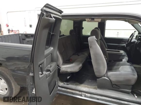 ✅ 2004 GMC Sierra 1500 SLE • VIN: 1GTEK19TX4E359805 • Лот: 43342409. Опубликован ранее на IAAI с пробегом 213 468 миль. Бесплатный доступ к архиву аукционных продаж из США и подробный отчёт об истории автомобиля на DreamBid. Изображение 8.