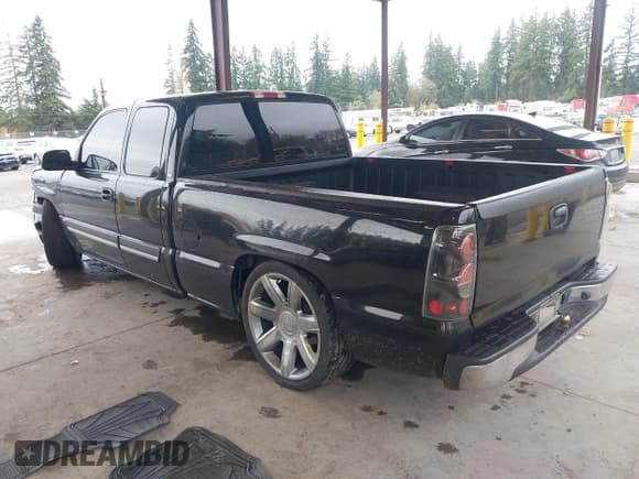 ✅ 2003 Chevrolet Silverado 1500 Work Truck • VIN: 2GCEC19X431177663 • Lot: 43725536. Listed on IAAI with 159,392 mi. Free auction sales archive from the USA and detailed vehicle history report at DreamBid. Image 3.