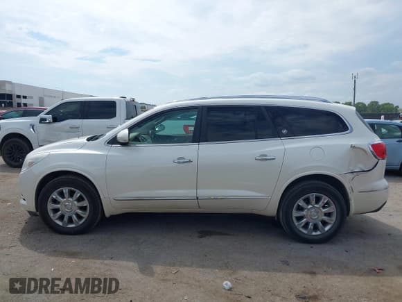 ✅ 2014 Buick Enclave Leather • VIN: 5GAKRBKD0EJ166628 • Lot: 43045614. Listed on IAAI with 195,833 mi. Free auction sales archive from the USA and detailed vehicle history report at DreamBid. Image 14.