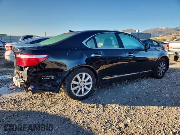✅ 2009 Lexus LS 460 • VIN: JTHCL46F695002826 • Lot: 86778625. Listed on Copart with Not provided. Free auction sales archive from the USA and detailed vehicle history report at DreamBid. Image 3.