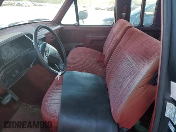 ✅ 1991 Ford F-150 S • VIN: 1FTEX15Y0MKB37519 • Lot: 70034715. Wystawiony na Copart z przebiegiem 344 875 mil. Bezpłatny archiwum sprzedaży aukcyjnych z USA i szczegółowy raport historii pojazdu na DreamBid. Zdjęcie 7.