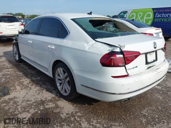 ✅ 2017 Volkswagen Passat SEL Premium • VIN: 1VWCT7A33HC079645 • Лот: 42510924. Опубликован ранее на IAAI с пробегом 152 663 миль. Бесплатный доступ к архиву аукционных продаж из США и подробный отчёт об истории автомобиля на DreamBid. Изображение 3.