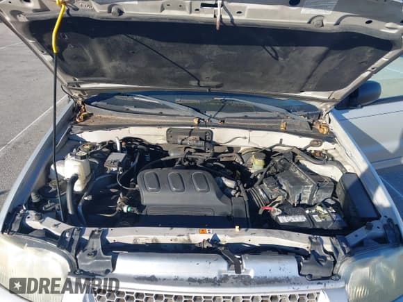 ✅ 2003 Ford Escape Limited • VIN: 1FMCU94173KA69460 • Lot: 43633753. Wystawiony na IAAI z przebiegiem 234 759 mil. Bezpłatny archiwum sprzedaży aukcyjnych z USA i szczegółowy raport historii pojazdu na DreamBid. Zdjęcie 10.