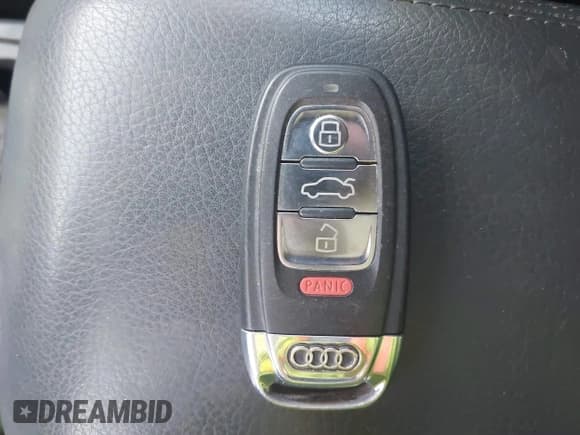 ✅ 2015 Audi allroad A4 Premium Plus • VIN: WA1UFAFL0FA113743 • Лот: 42666224. Опубликован ранее на IAAI с пробегом 124 779 миль. Бесплатный доступ к архиву аукционных продаж из США и подробный отчёт об истории автомобиля на DreamBid. Изображение 11.