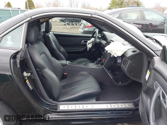 ✅ 2002 Mercedes-Benz SLK 230 Kompressor • VIN: WDBKK49F62F265232 • Lot: 41847375. Wystawiony na IAAI z przebiegiem 97 725 mil. Bezpłatny archiwum sprzedaży aukcyjnych z USA i szczegółowy raport historii pojazdu na DreamBid. Zdjęcie 5.