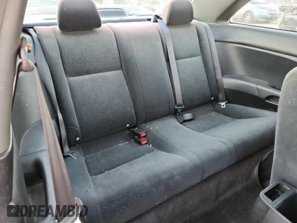 ✅ 2005 Honda Civic EX • VIN: 1HGEM22915L004826 • Lot: 91435045. Wystawiony na Copart z przebiegiem 133 606 mil. Bezpłatny archiwum sprzedaży aukcyjnych z USA i szczegółowy raport historii pojazdu na DreamBid. Zdjęcie 10.