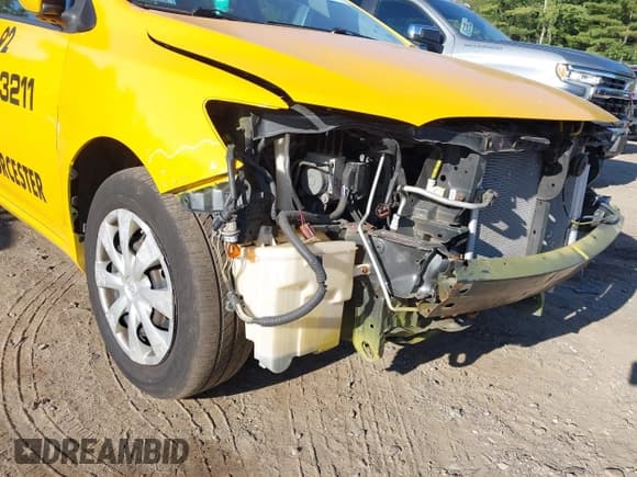 ✅ 2010 Toyota Corolla • VIN: 2T1BU4EE3AC241244 • Lot: 43224974. Listed on IAAI with 231,992 mi. Free auction sales archive from the USA and detailed vehicle history report at DreamBid. Image 13.