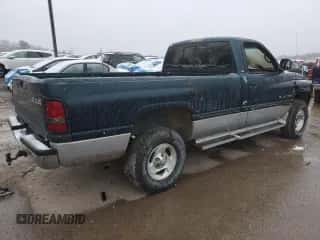 1999 Dodge 1500 с VIN 3B7HF16ZXXM581401, выставлен на аукционе Copart как лот 86046244 с пробегом Не указан миль и Списание • Salvage title. История ставок и продаж доступна на DreamBid. Изображение 3.