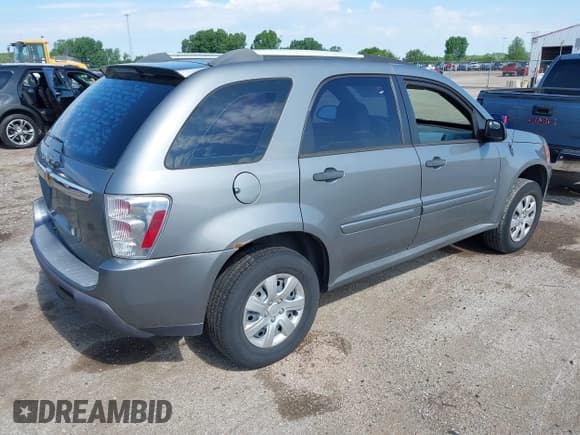 ✅ 2006 Chevrolet Equinox LS • VIN: 2CNDL13F266060436 • Лот: 42380581. Опубликован ранее на IAAI с пробегом 129 639 миль. Бесплатный доступ к архиву аукционных продаж из США и подробный отчёт об истории автомобиля на DreamBid. Изображение 4.