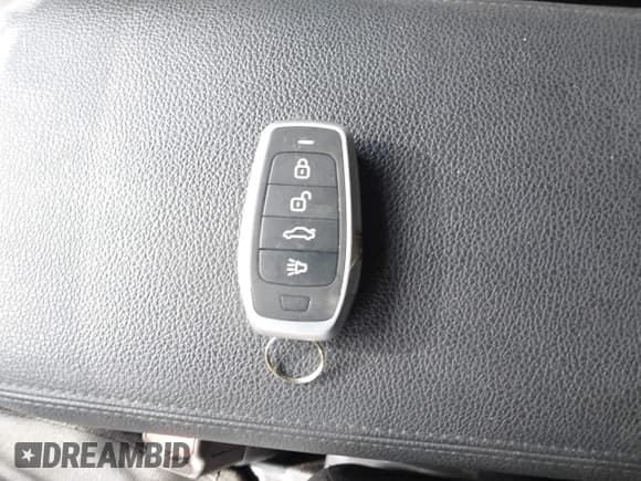 ✅ 2020 Mitsubishi Outlander ES • VIN: JA4AR3AU8LU028620 • Lot: 42176148. Listed on IAAI with 84,100 mi. Free auction sales archive from the USA and detailed vehicle history report at DreamBid. Image 11.