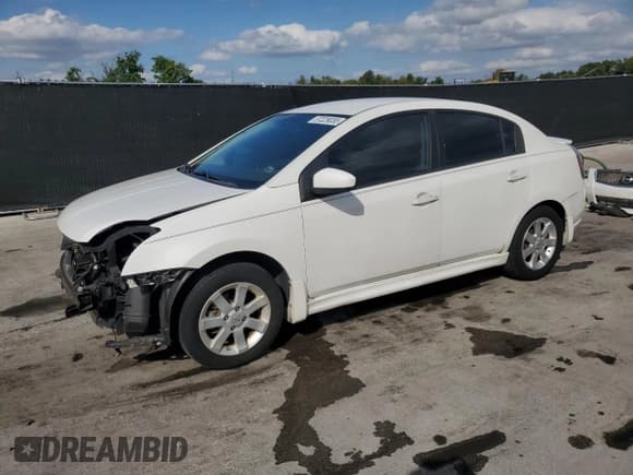 ✅ 2011 Nissan Sentra SL • VIN: 3N1AB6AP7BL639241 • Lot: 87229055. Listed on Copart with 136,912 mi. Free auction sales archive from the USA and detailed vehicle history report at DreamBid. Image 1.