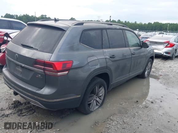✅ 2019 Volkswagen Atlas SEL • VIN: 1V2MR2CA8KC611577 • Лот: 42779256. Опубликован ранее на IAAI с пробегом 49 572 миль. Бесплатный доступ к архиву аукционных продаж из США и подробный отчёт об истории автомобиля на DreamBid. Изображение 4.