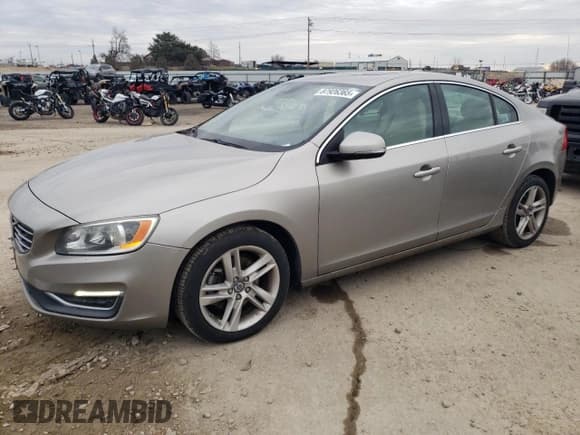 ✅ 2015 Volvo S60 T5 Drive-E Premier Plus • VIN: YV126MFC8F1307154 • Lot: 87926365. Listed on Copart with 90,403 mi. Free auction sales archive from the USA and detailed vehicle history report at DreamBid. Image 1.