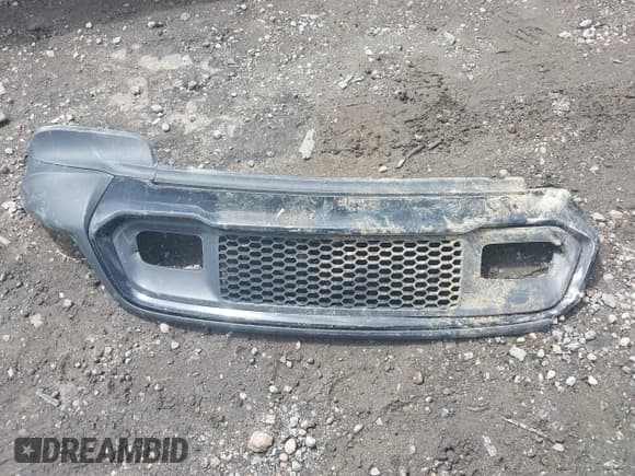 ✅ 2019 Jeep Grand Cherokee Upland • VIN: 1C4RJFAGXKC640365 • Lot: 42353648. Listed on IAAI with 104,343 mi. Free auction sales archive from the USA and detailed vehicle history report at DreamBid. Image 11.