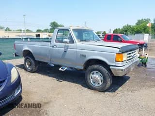 ✅ 1989 Ford F-250 • VIN: 1FTHF26H3KKA46424 • Lot: 42475383. Listed on IAAI with 20,408 mi. Free auction sales archive from the USA and detailed vehicle history report at DreamBid. Image 1.