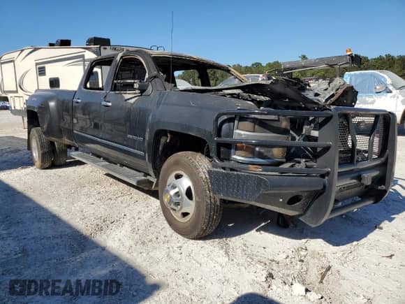 2019 Chevrolet Silverado 3500HD LTZ с VIN 1GC4KXEY3KF255048, выставлен на аукционе Copart как лот 75923114 с пробегом Не указан миль и На запчасти • Non repairable. История ставок и продаж доступна на DreamBid. Изображение 4.