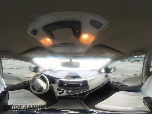 ✅ 2014 Toyota Sienna LE AAS • VIN: 5TDKK3DC5ES475091 • Lot: 43305414. Listed on IAAI with 272,696 mi. Free auction sales archive from the USA and detailed vehicle history report at DreamBid. Image 18.