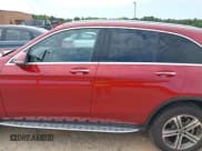 ✅ 2018 Mercedes-Benz GLC 300 • VIN: WDC0G4KB2JV045019 • Lot: 42835520. Listed on IAAI with 64,273 mi. Free auction sales archive from the USA and detailed vehicle history report at DreamBid. Image 14.