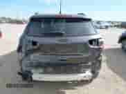 2021 Jeep Compass 80th Anniversary z VIN 3C4NJCEB0MT604218, wystawiony jako IAAI lot #42316107 z przebiegiem 73 743 mil mil oraz . Historia ofert i sprzedaży dostępna na DreamBid. Obrazek 16.