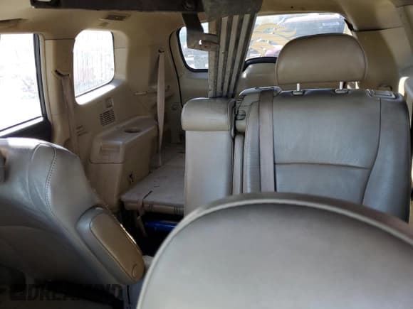 ✅ 2012 Toyota Highlander SE • VIN: 5TDZK3EHXCS066994 • Lot: 90891545. Wystawiony na Copart z przebiegiem Nie podano. Bezpłatny archiwum sprzedaży aukcyjnych z USA i szczegółowy raport historii pojazdu na DreamBid. Zdjęcie 10.