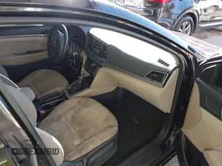 2018 Hyundai Elantra SE with VIN 5NPD74LF1JH302471, listed as a IAAI auction lot 43545456 with 190,185 mi miles and . Bid and sale history available at DreamBid. Image 5.