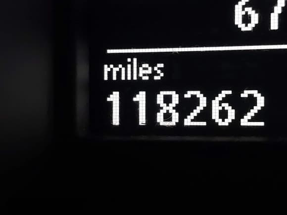 ✅ 2011 Volkswagen Golf GTI w/Sunroof & Navi PZEV • VIN: WVWHD7AJ1BW254131 • Лот: 42471752. Опубликован ранее на IAAI с пробегом 118 262 миль. Бесплатный доступ к архиву аукционных продаж из США и подробный отчёт об истории автомобиля на DreamBid. Изображение 15.